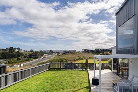 Photo of property in 2 Taeore Lane, Raglan, 3225