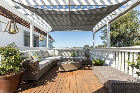 Photo of property in 191 Poraiti Road, Poraiti, Napier, 4182