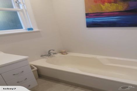 Photo of property in 2 Bateman Avenue, Bryndwr, Christchurch, 8053