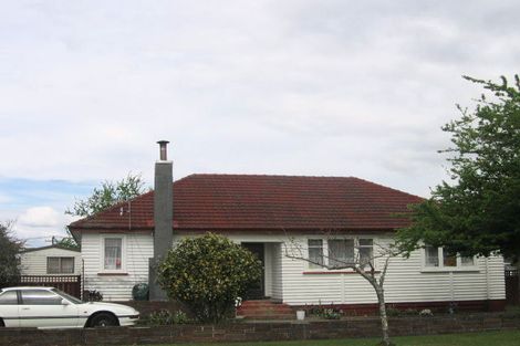 Photo of property in 15 Cochrane Street, Fairy Springs, Rotorua, 3015