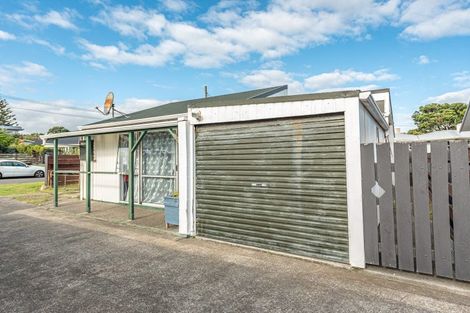 Photo of property in 19a Egmont Street, Castlecliff, Whanganui, 4501