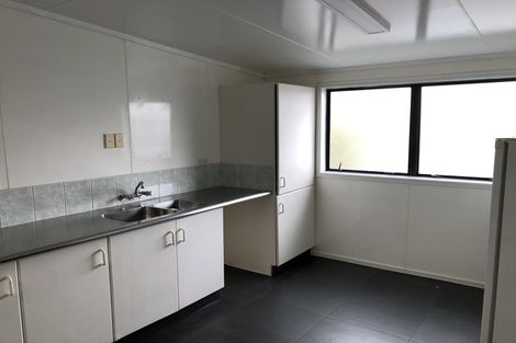 Photo of property in 52 Northcote Road, Northcote, Christchurch, 8052