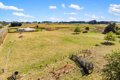 Photo of property in 42 Waitarere Beach Road, Waitarere, Levin, 5574