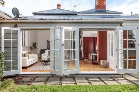 Photo of property in 35 St Marys Road, Saint Marys Bay, Auckland, 1011