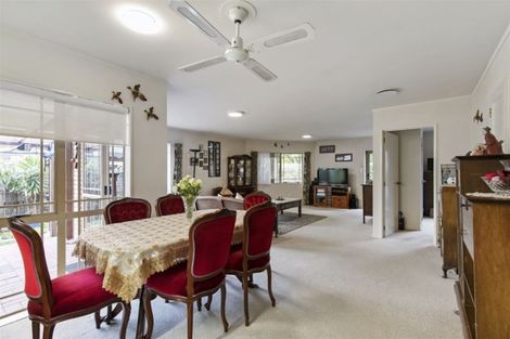 Photo of property in 6 Waimoko Glen, Swanson, Auckland, 0612