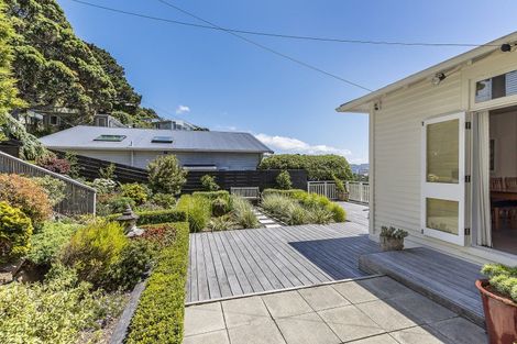 Photo of property in 139 Grafton Road, Roseneath, Wellington, 6011