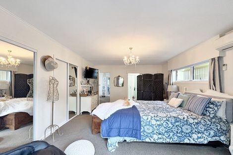 Photo of property in 2 Saint Leonard Street, Saint Johns Hill, Whanganui, 4501