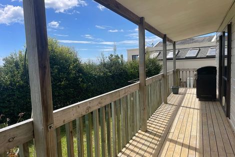 Photo of property in 121 Carlisle Road, Northcross, Auckland, 0632