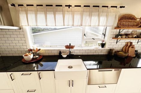 Photo of property in 26 Maple Grove, Maungaraki, Lower Hutt, 5010