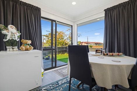 Photo of property in 5 Minifie Avenue, Melville, Hamilton, 3206