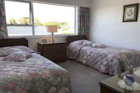 Photo of property in 32 Kildare Drive, Waikiwi, Invercargill, 9810