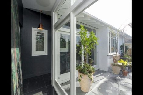 Photo of property in 21 Watson Street, Strandon, New Plymouth, 4312