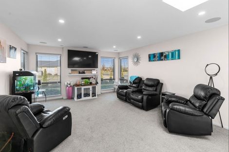 Photo of property in 27 Faringdon Boulevard, Rolleston, 7615