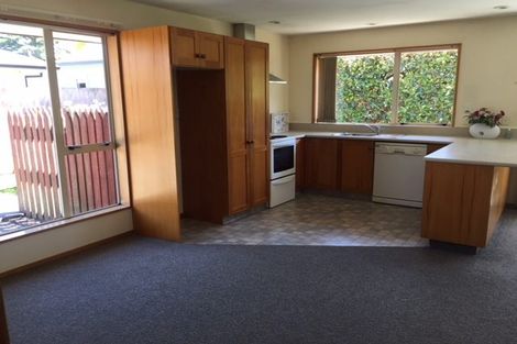 Photo of property in 2/395 Ilam Road, Bryndwr, Christchurch, 8053