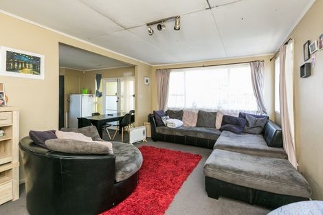 Photo of property in 62-62a Liverpool Crescent, Flaxmere, Hastings, 4120