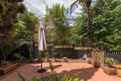 Photo of property in 70 Grand Vue Road, Kawaha Point, Rotorua, 3010