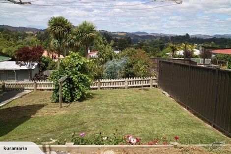 Photo of property in 2 Hikurangi Terrace, Taumarunui, 3920