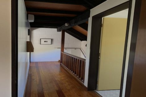 Photo of property in 2b Pitoitoi Road, Days Bay, Lower Hutt, 5013