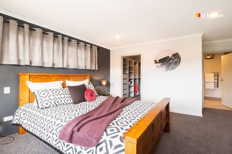 Photo of property in 30 Grandvista Drive, Green Island, Dunedin, 9018