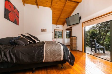 Photo of property in 109 Constable Road, Muriwai, Waimauku, 0881