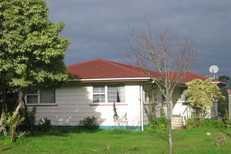 Photo of property in 46 Sunline Avenue, Massey, Auckland, 0614