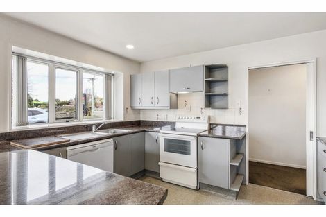 Photo of property in 1/123a Withells Road, Avonhead, Christchurch, 8042