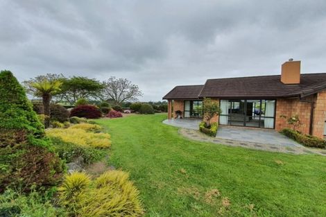 Photo of property in 233 Lewis Road, Karaka, Papakura, 2580