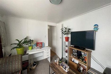 Photo of property in 8 Onepoto Road, Hauraki, Auckland, 0622