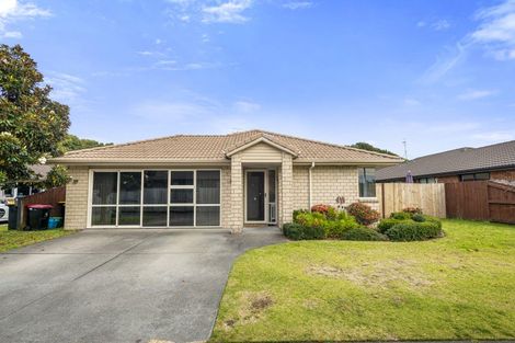Photo of property in 33 Seabreeze Place, Papamoa Beach, Papamoa, 3118