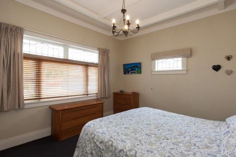 Photo of property in 261 Campbell Road, Greenlane, Auckland, 1061