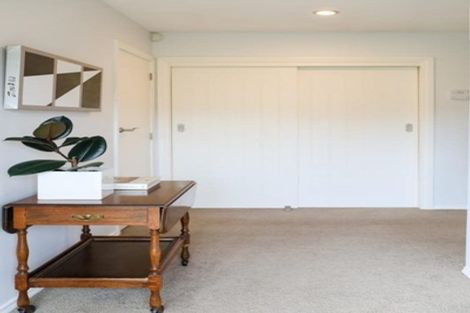 Photo of property in 1 White Hart Lane, Mosgiel, 9024