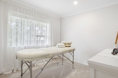 Photo of property in 36 Edgewater Parade, Waiuku, 2123