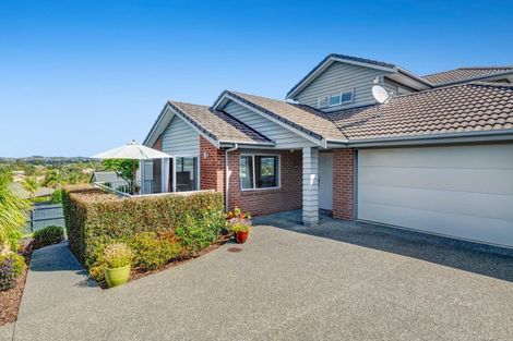 Photo of property in 63 Chesterfield Way, Orewa, 0931