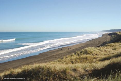 Photo of property in 4 Mission Road, Port Waikato, Tuakau, 2695