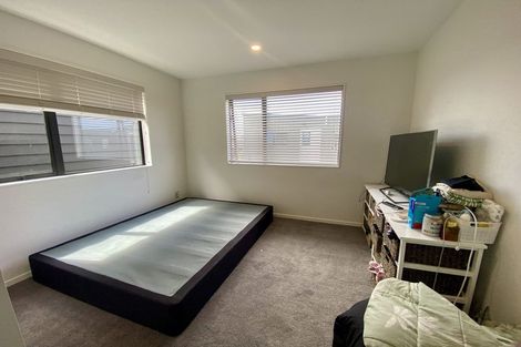 Photo of property in 6 Parahau Road, Papakura, 2110