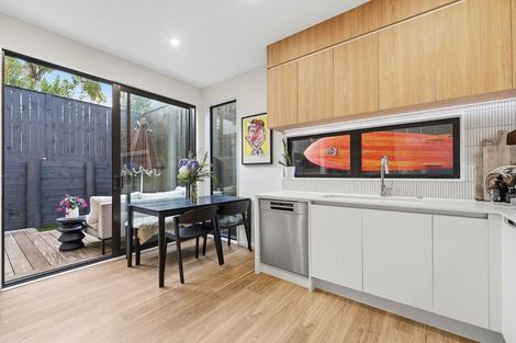 Photo of property in 33e Stanley Avenue, Milford, Auckland, 0620