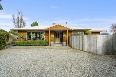 Photo of property in 218 Mazengarb Road, Paraparaumu, 5032