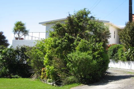 Photo of property in 2 Dorset Street, Picton, 7220