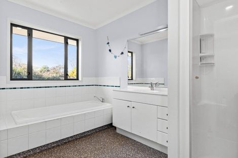 Photo of property in 11a Bowling Road, Greenmeadows, Napier, 4112