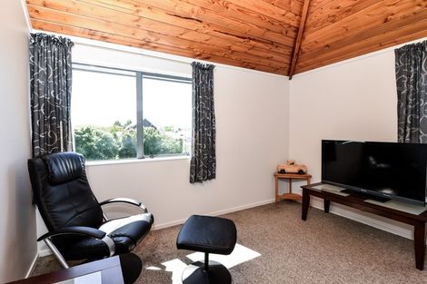 Photo of property in 6 Crowden Place, Harrowfield, Hamilton, 3210