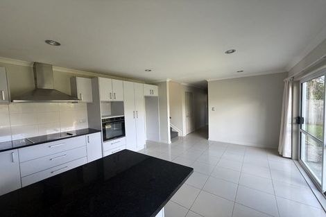 Photo of property in 111a Triangle Road, Massey, Auckland, 0614
