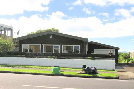 Photo of property in 2/124 Bucklands Beach Road, Bucklands Beach, Auckland, 2012