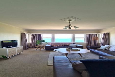 Photo of property in 122 Grafton Road, Roseneath, Wellington, 6011