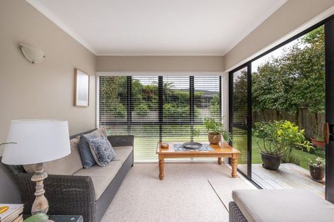 Photo of property in 1 Earl Place, Hokowhitu, Palmerston North, 4410
