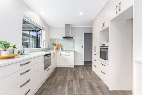 Photo of property in 2/25 Vincent Street, Waterloo, Lower Hutt, 5011