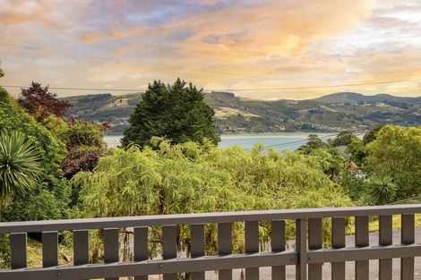 Photo of property in 18 Marion Street, Macandrew Bay, Dunedin, 9014