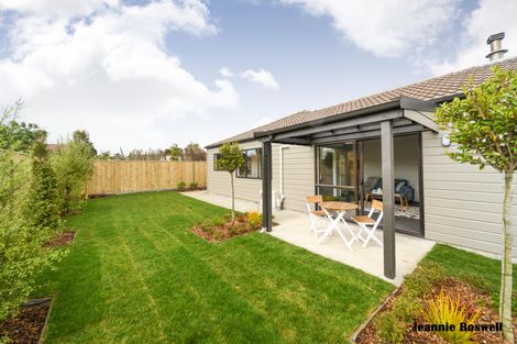 Photo of property in 4 Angelina Way, Kelvin Grove, Palmerston North, 4414