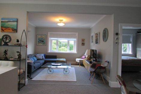 Photo of property in 11 Hawkhurst Road, Lyttelton, 8082