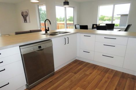 Photo of property in 9 Grove Avenue, Weston, Oamaru, 9401