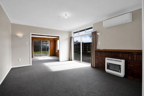 Photo of property in 9 Caplen Street, Hawera, 4610